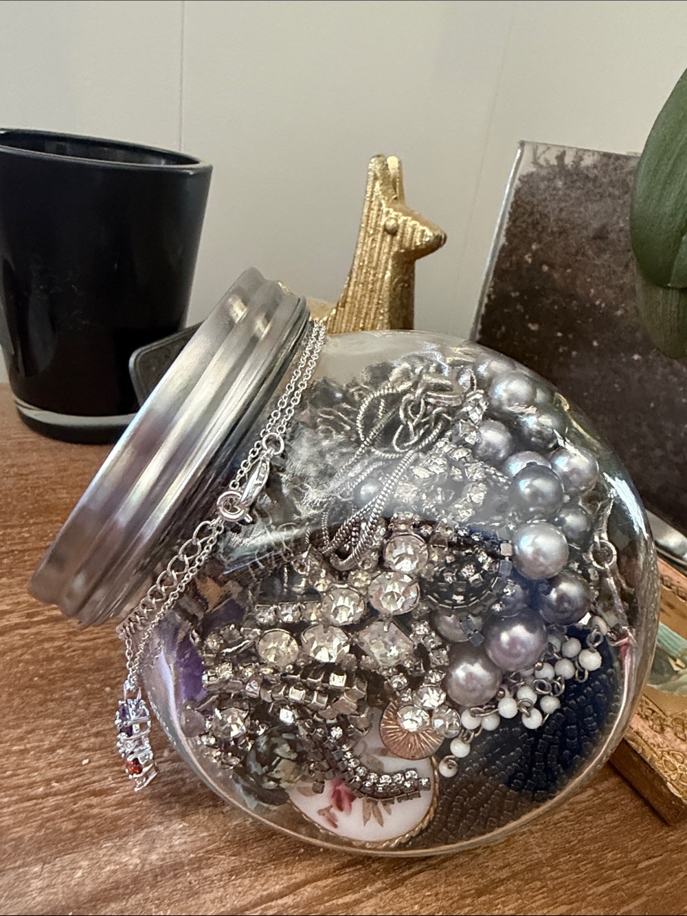 Heavy Metal, doesn’t mean a black heart mystery jewelry jar - Picture 7 of 8